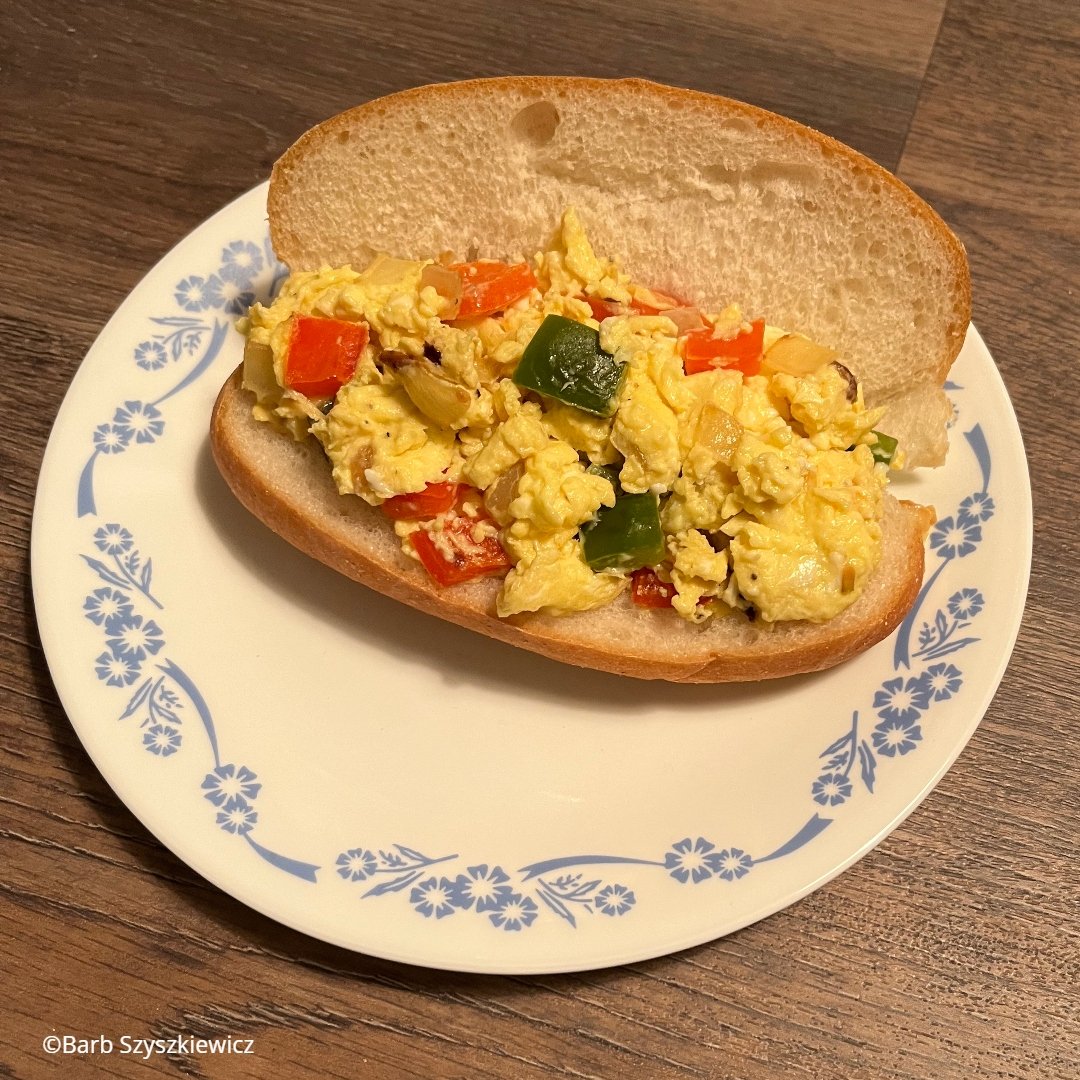 Meatless Friday Speedy Peppers & Eggs Sandwiches